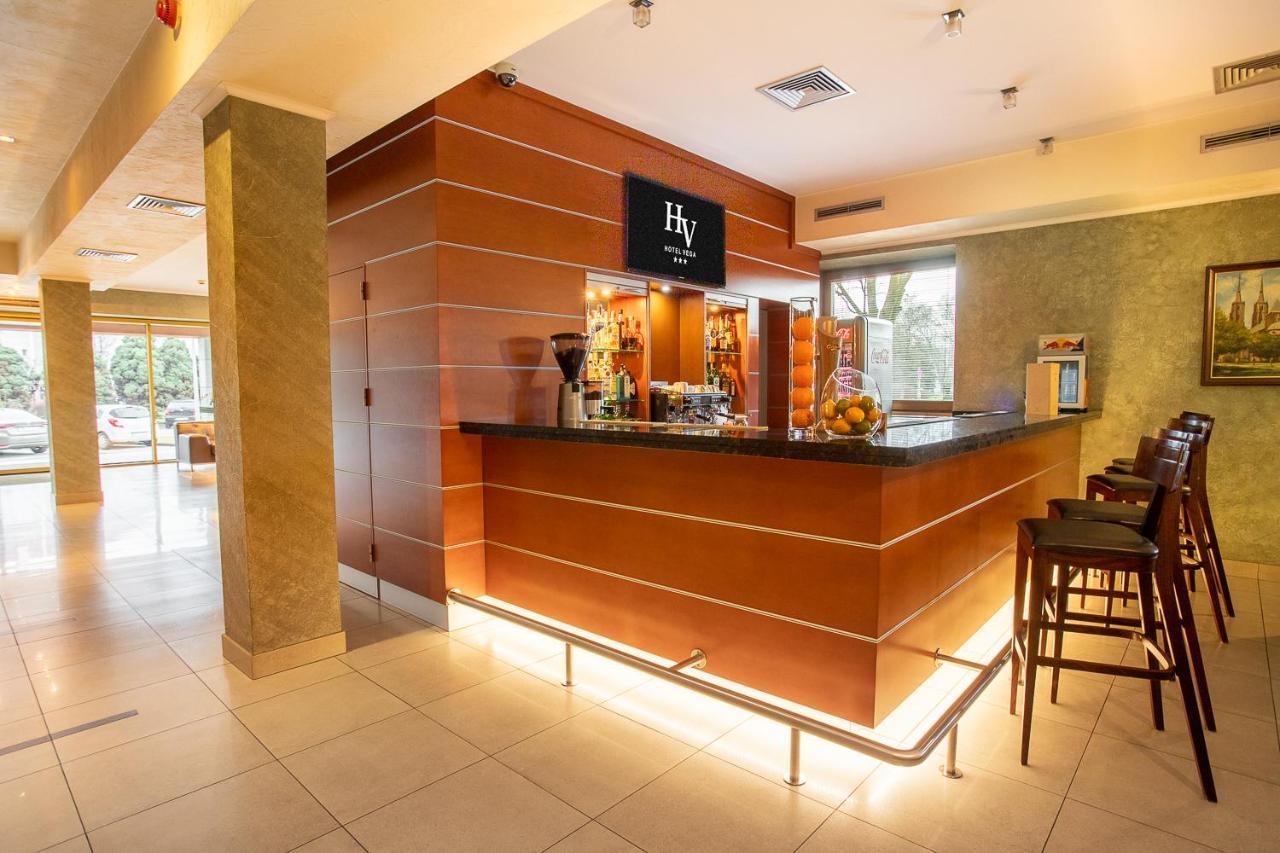 Business Hotel Vega Wroclaw Exterior photo